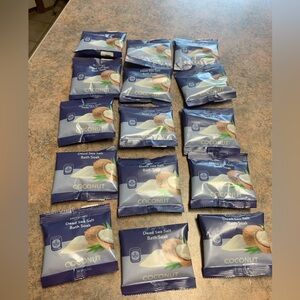 Aromasong Dead Sea Salt Bath Soak Coconut Scent Lot (15)